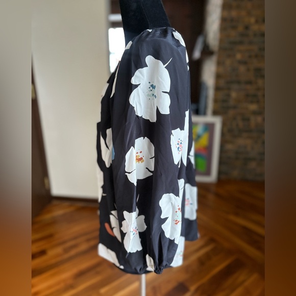 Tucker Classic Silk Blouse - Shadow Flowers - Women's Top, ECU - Picture 4 of 14